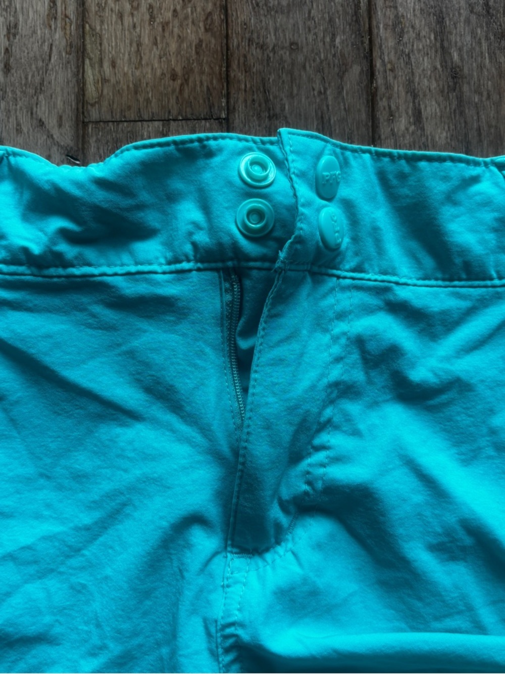 Womens Columbia PFG shorts-10 - Picture 5 of 10